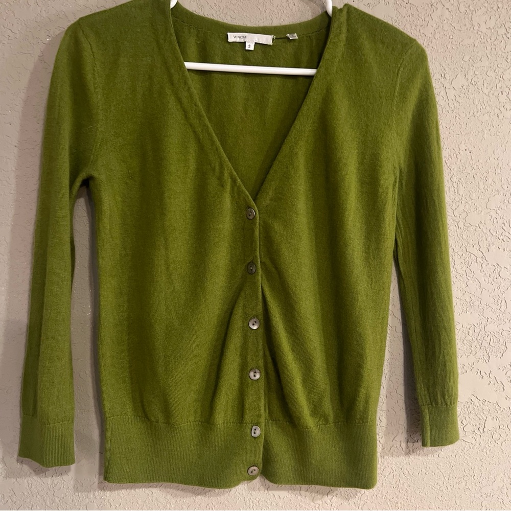 Vince Olive Green Women's Cardigan Cashmere Sweater Sz Small *FLAW*